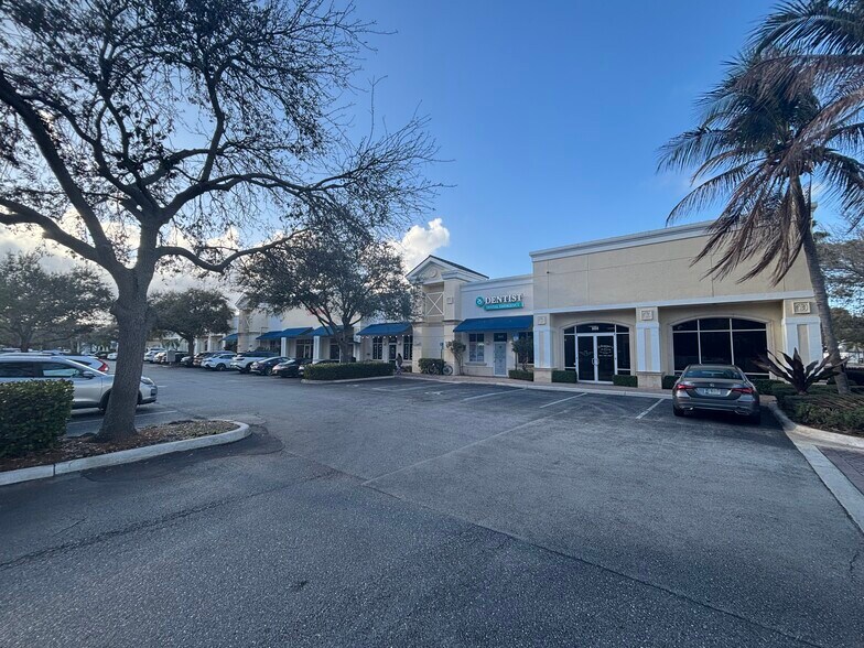 More Photos Of 240 W Indiantown Rd, Jupiter Unknown For Lease