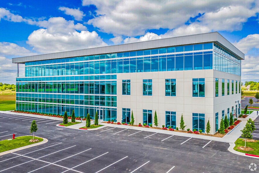 More Photos Of 2500 NE 11th St, Bentonville Coworking Space