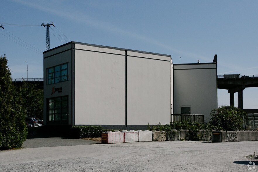 More Photos Of 9010 Oak St, Vancouver Warehouse For Sale