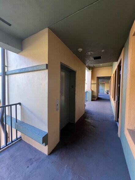 More Photos Of 1355 S International Pky, Lake Mary Office For Lease