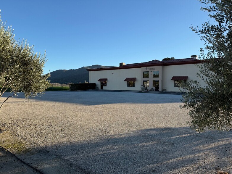 More Photos Of 224 Highway 246, Buellton Office For Lease
