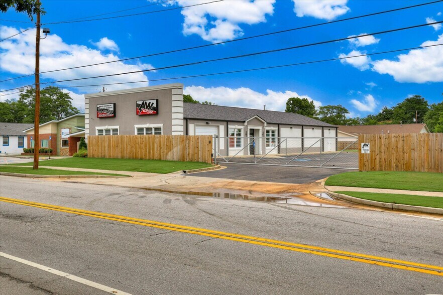 More Photos Of 1010 Druid Park Ave, Augusta Freestanding For Sale