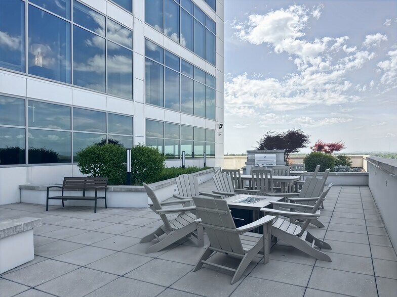 More Photos Of 355 S Main St, Greenville Coworking Space