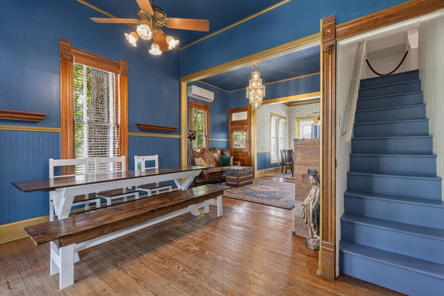 More Photos Of 702 E Main St, Round Rock Office Residential For Sale