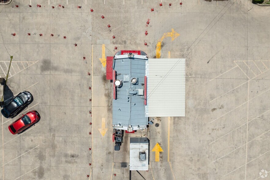 More Photos Of 4099-4111 W Camp Wisdom Rd, Dallas Unknown For Lease