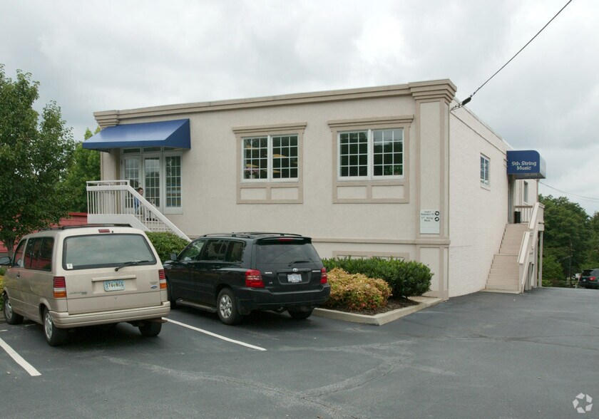 More Photos Of 941 N Pleasantburg Dr, Greenville Office For Lease