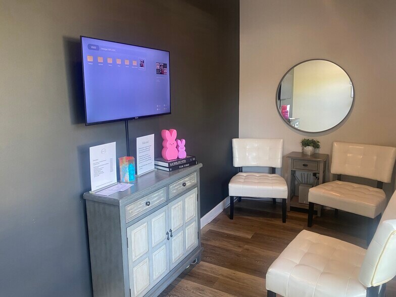 More Photos Of , Walnut Creek General Retail For Sale