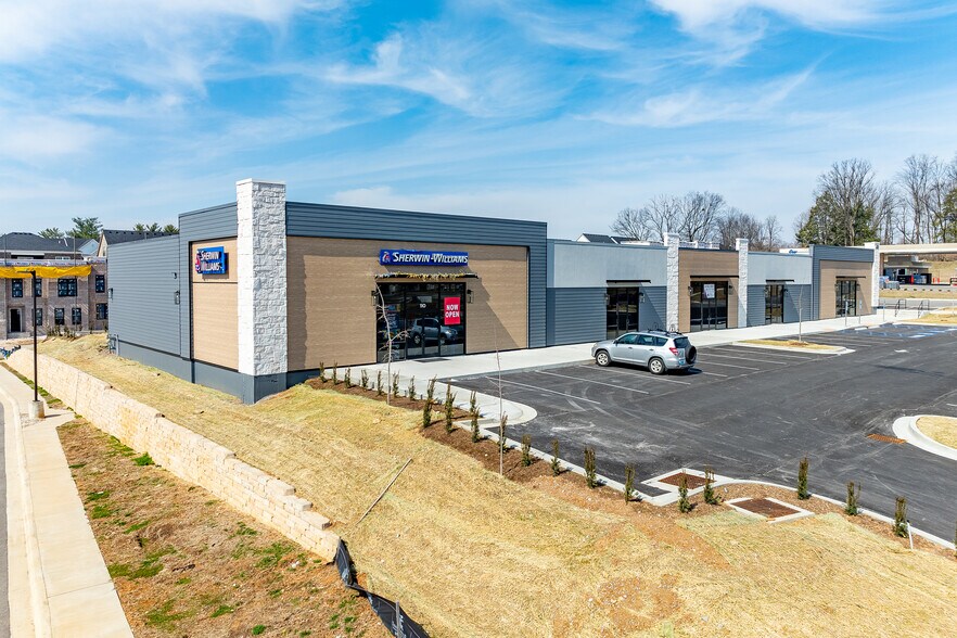 Primary Photo Of 4257 Harrodsburg Rd, Lexington General Retail For Lease