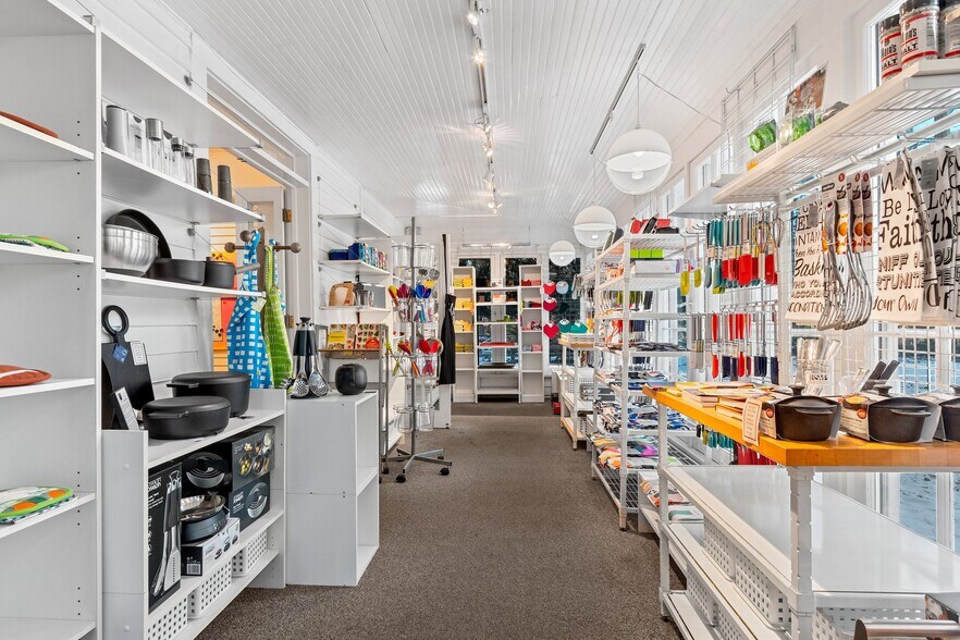 More Photos Of 10320 Water Steet, Sister Bay Storefront Retail Office For Sale