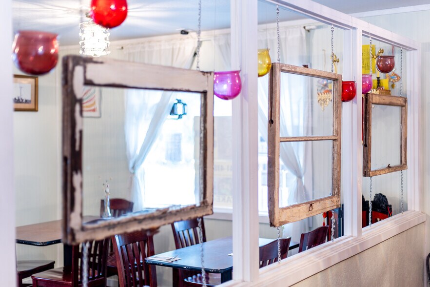 More Photos Of 4660 SE Highway 101, Lincoln City Restaurant For Sale