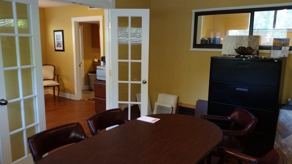 More Photos Of 1524 Smith St, Orange Park Office For Sale