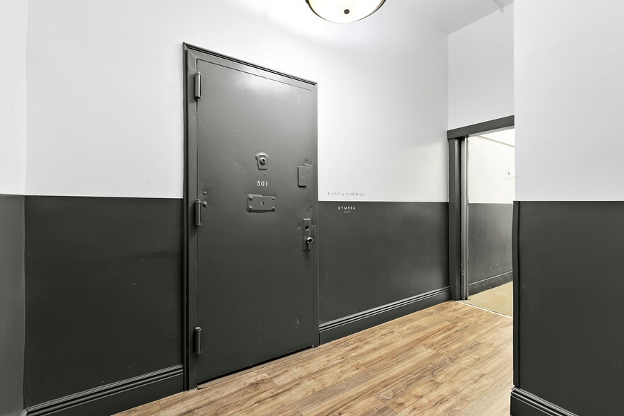 More Photos Of 45-47 W 29th St, New York Office For Sale