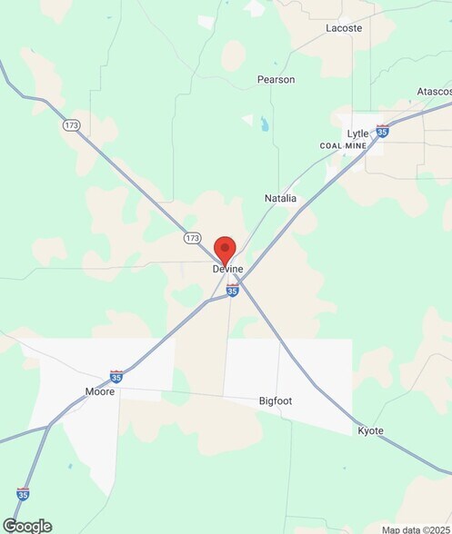 More Photos Of 200 W College Ave, Devine Medical For Lease