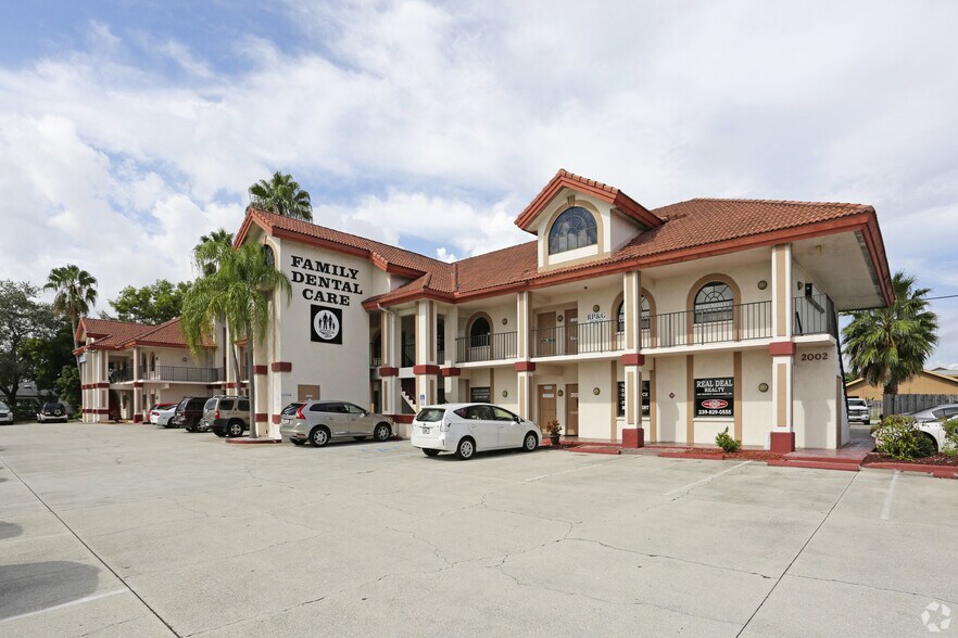 More Photos Of 2002 Del Prado Blvd S, Cape Coral Medical For Lease