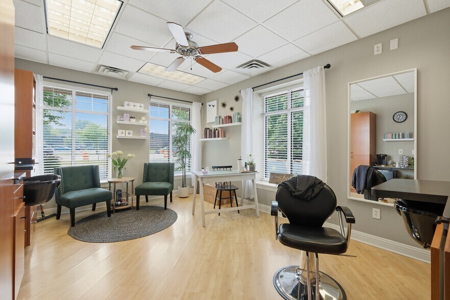 More Photos Of 1280 W Main St, Sun Prairie Freestanding For Sale