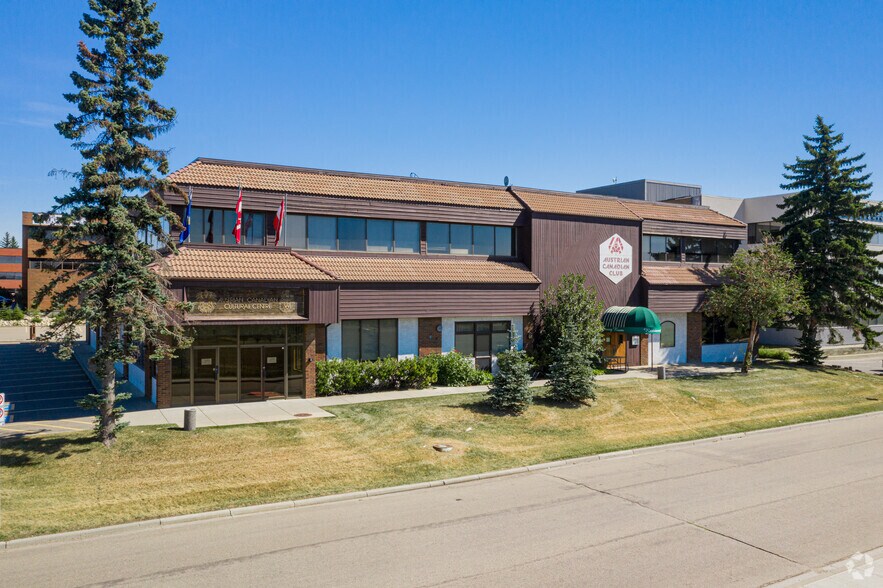 More Photos Of 3112 11th Ave NE, Calgary Office For Lease