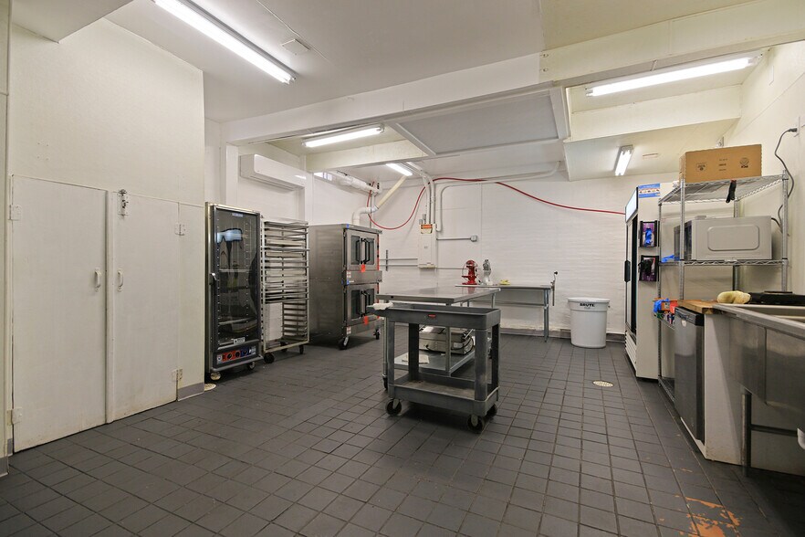 More Photos Of 105 Coal st, Mexico Specialty For Sale