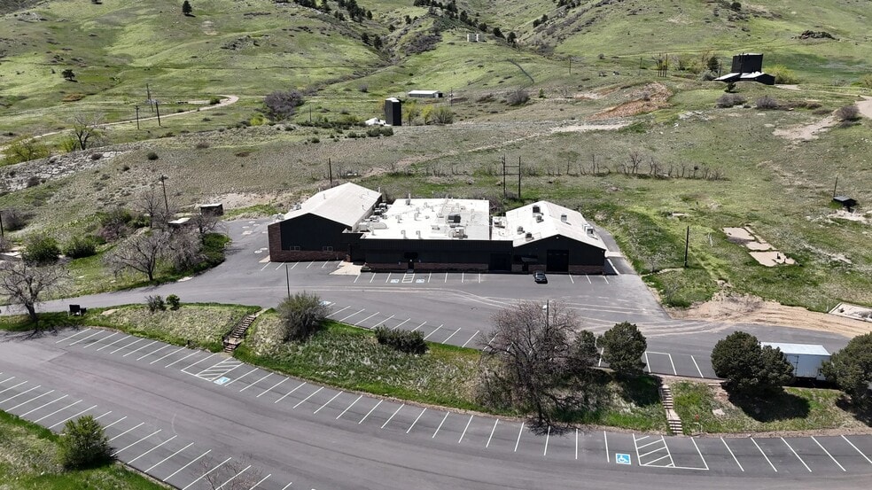More Photos Of 6859-7173 N Foothills Hwy, Boulder Warehouse For Lease