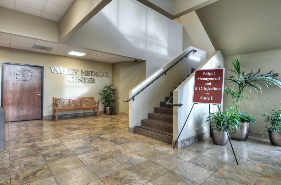 More Photos Of 1695 San Jacinto Ave, San Jacinto Medical For Lease