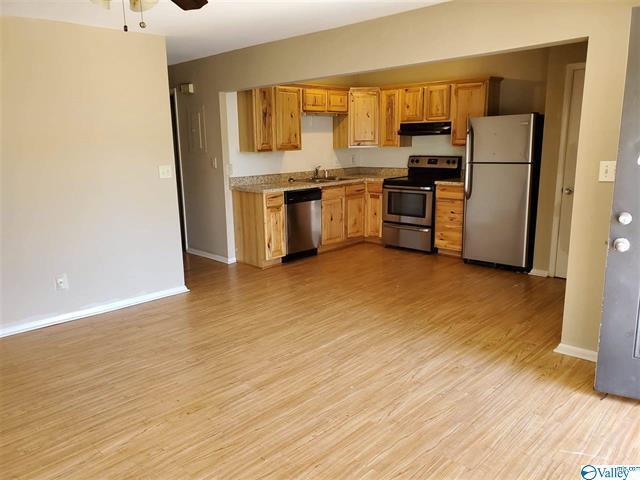 More Photos Of 2706 Lantern Walk, Huntsville Apartments For Sale