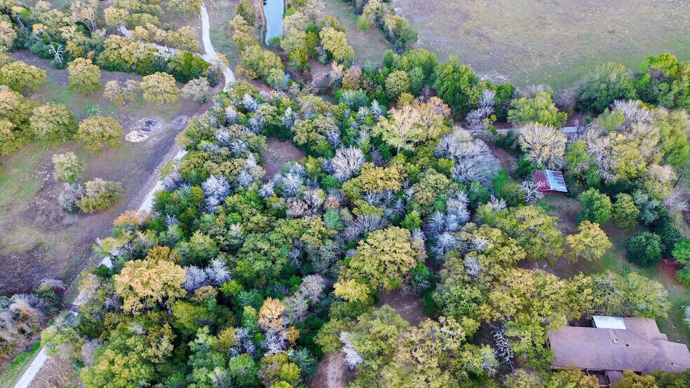 More Photos Of 9278 N Highway 77, Lexington Flex For Sale