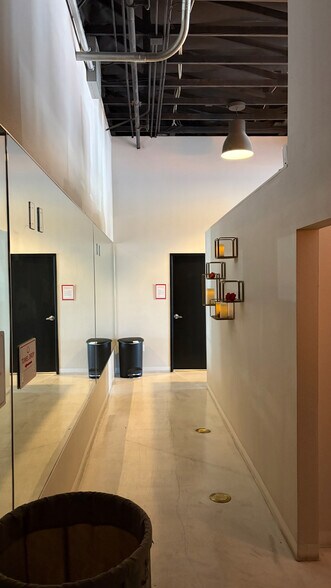 More Photos Of 10740 S Eastern Ave, Henderson Storefront For Lease