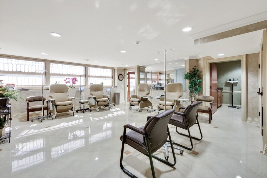 More Photos Of 883 Poole Ave, Hazlet Medical For Lease