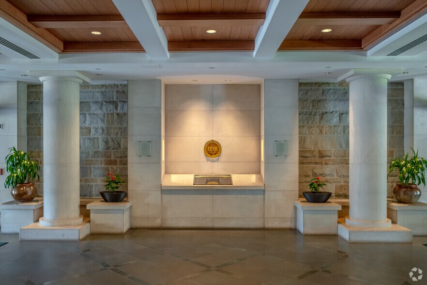 More Photos Of 1001 Kamokila Blvd, Kapolei Office For Lease