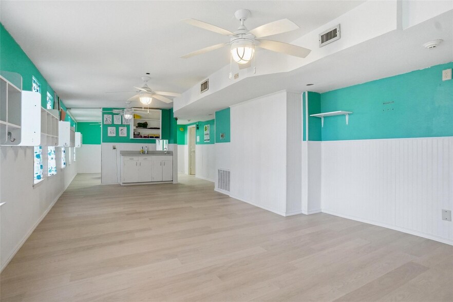 More Photos Of 2105-2107 W Shady Grove Rd, Irving Daycare Center For Sale