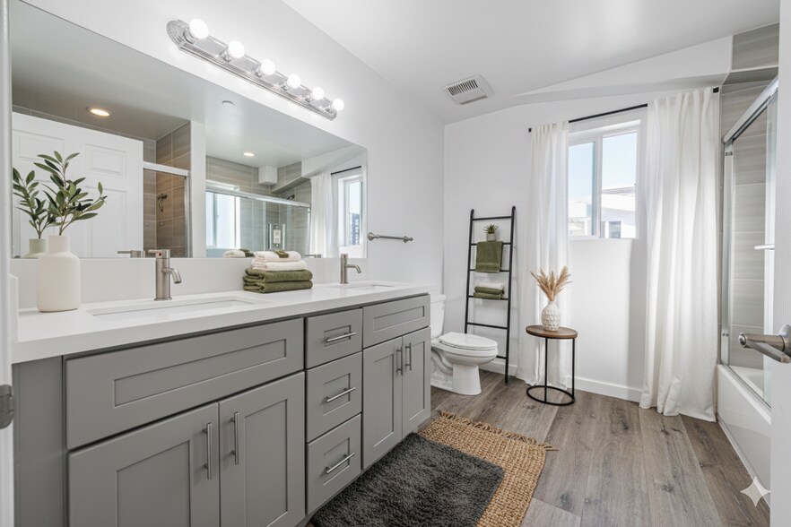 More Photos Of 1119 N Berendo St, Los Angeles Apartments For Sale