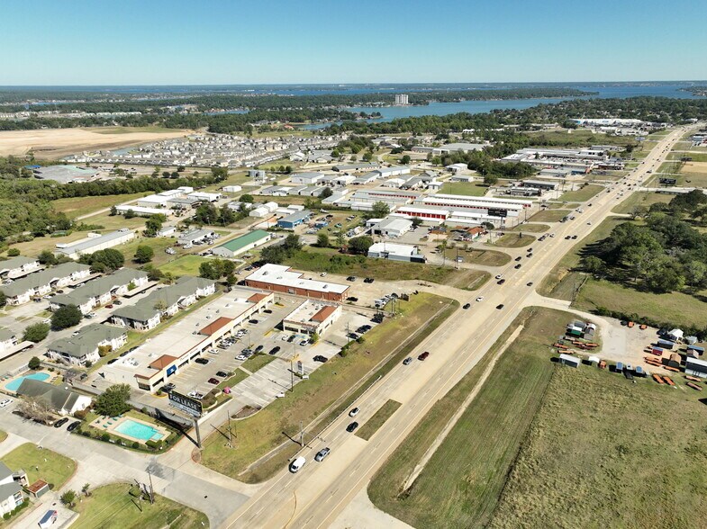 More Photos Of 19786 Highway 105 W, Montgomery Storefront For Sale