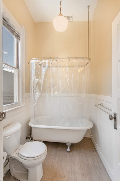 More Photos Of 418 Humboldt St, Santa Rosa Apartments For Sale