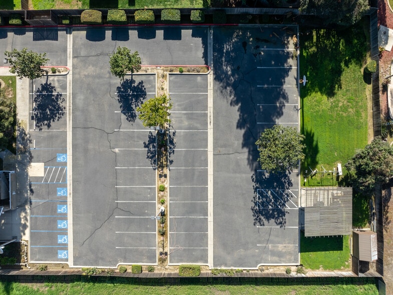 More Photos Of 2127 S Giddings St, Visalia Religious Facility For Lease