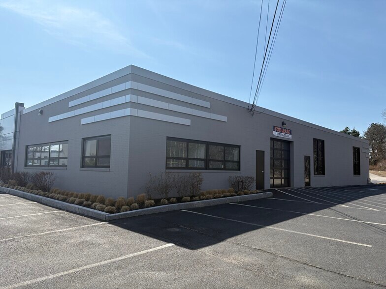 Primary Photo Of 95 Hampton Ave, Needham Light Manufacturing For Lease