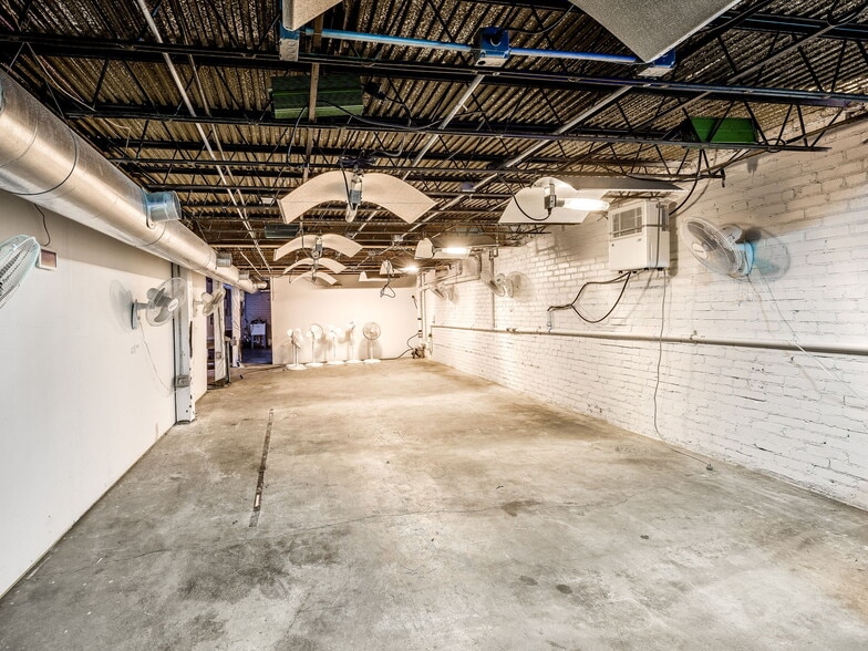 More Photos Of 212 W Main St, Shawnee Storefront Retail Office For Lease