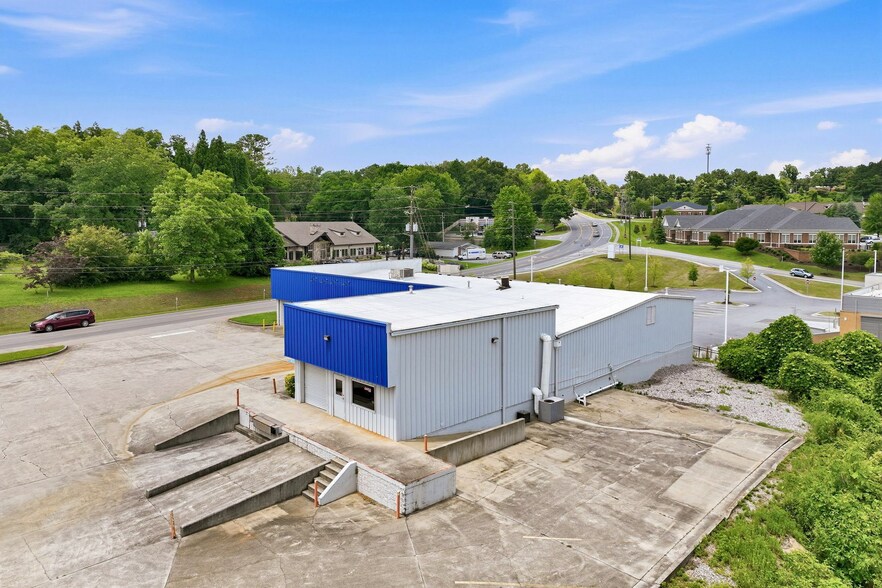 More Photos Of 146 Morrison Moore Pkwy E, Dahlonega Freestanding For Lease