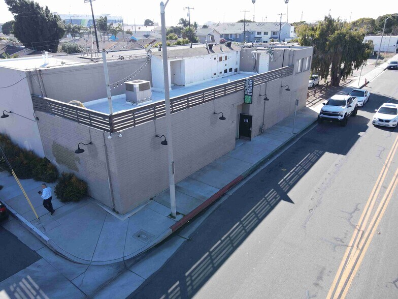 More Photos Of 100-108 W Pleasant Valley Rd, Port Hueneme Apartments For Sale