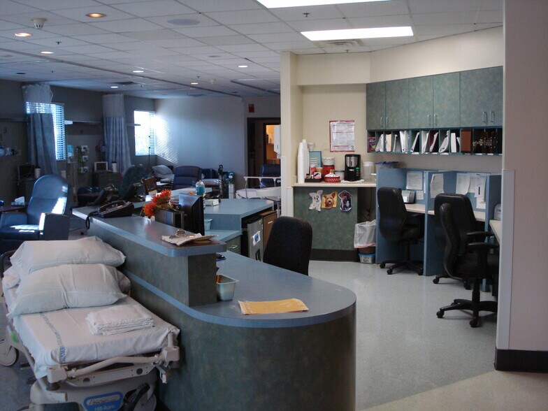 More Photos Of 604 W Warner Rd, Chandler Medical For Sale