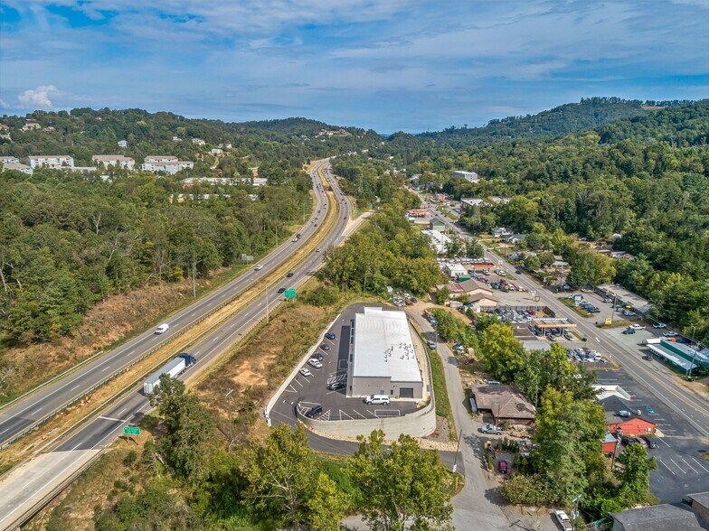 More Photos Of 94 Old Beaverdam Creek Rd, Woodfin General Retail For Lease