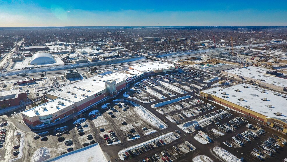 More Photos Of 1390-1440 W University Ave, Saint Paul Unknown For Lease