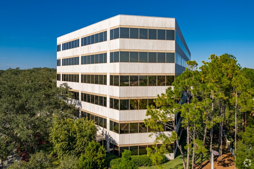 More Photos Of 311 Park Place Blvd, Clearwater Office For Lease
