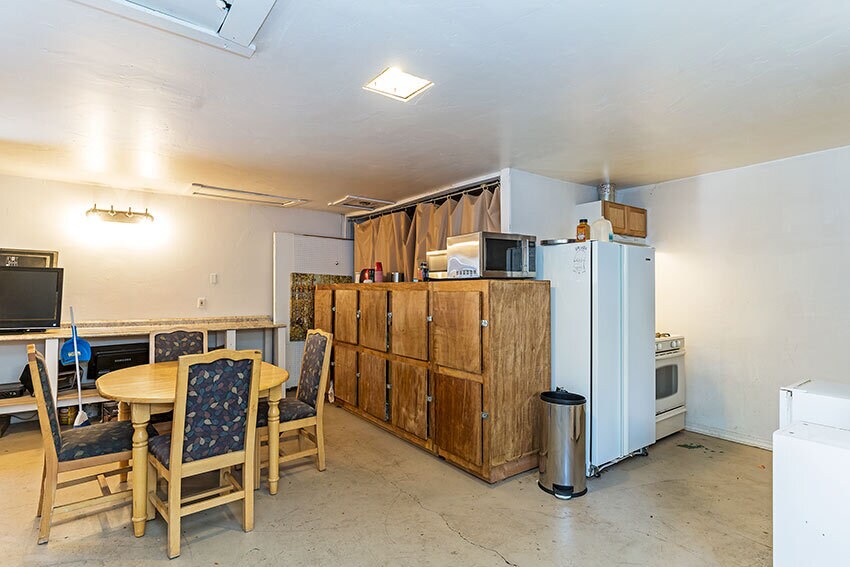 More Photos Of 920 Alameda Ave, South Lake Tahoe Apartments For Sale