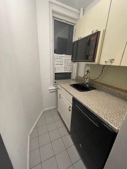 More Photos Of 309 W 57th St, New York Apartments For Lease
