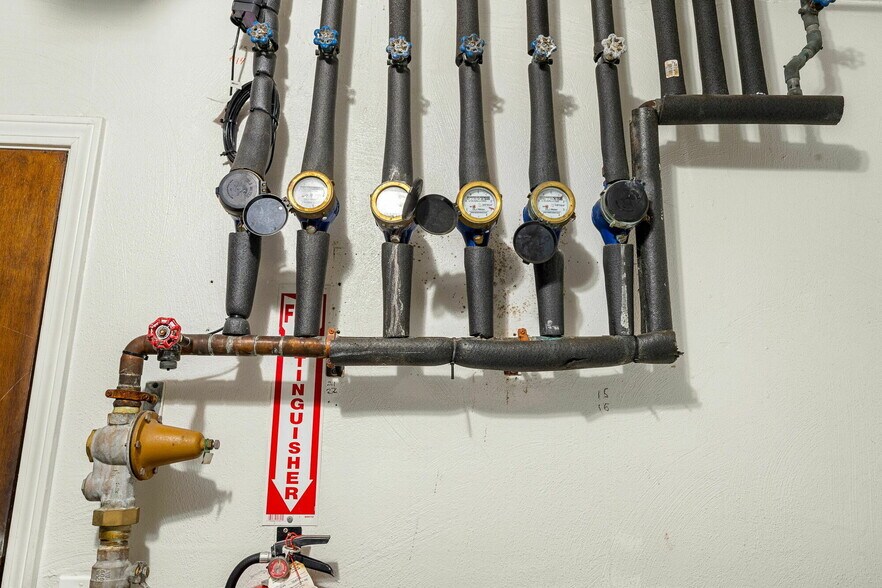 More Photos Of 1669-1671 Main St, Leicester Apartments For Sale