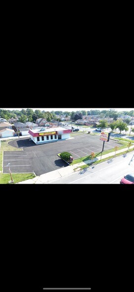 Primary Photo Of 3751 W 79th St, Chicago Freestanding For Lease