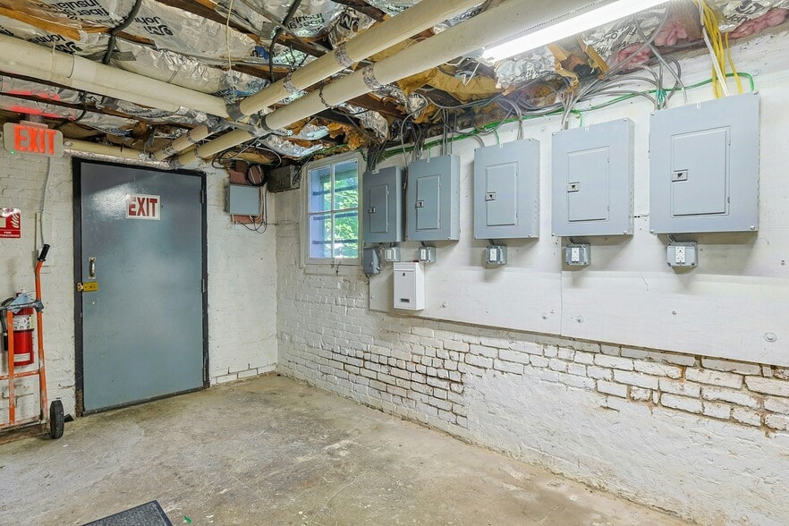 More Photos Of 3 Linden Pl, Tarrytown Apartments For Sale