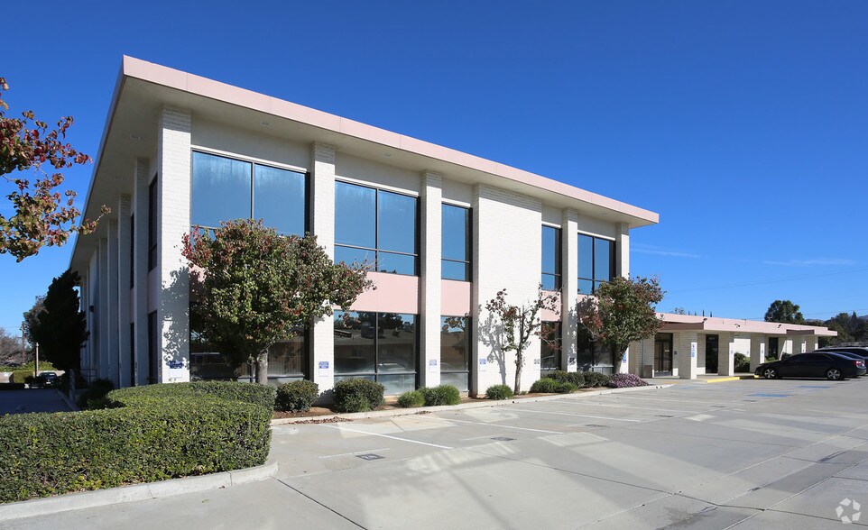 Primary Photo Of 6377 Riverside Ave, Riverside Office For Lease