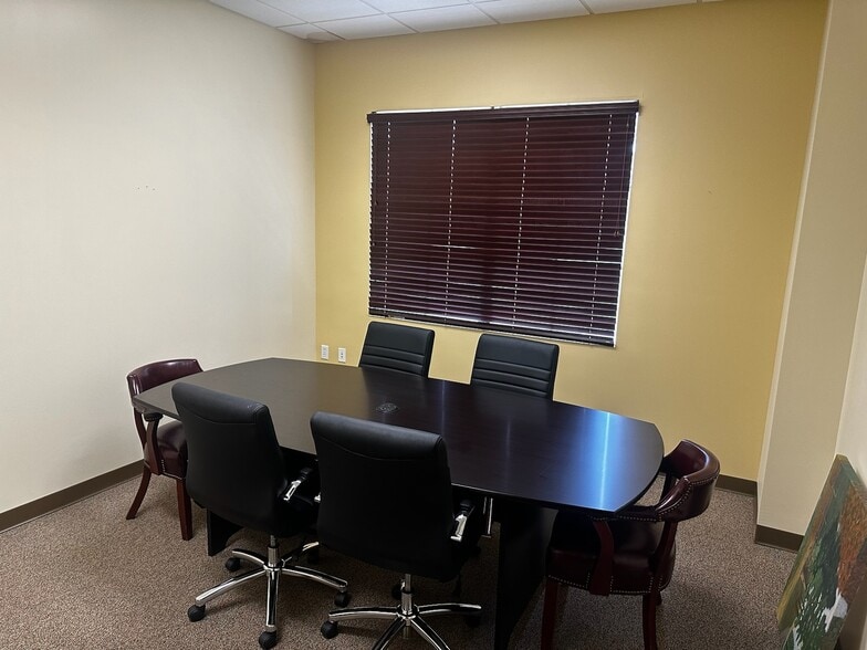 More Photos Of 7065 Westpointe Blvd, Orlando Medical For Sale
