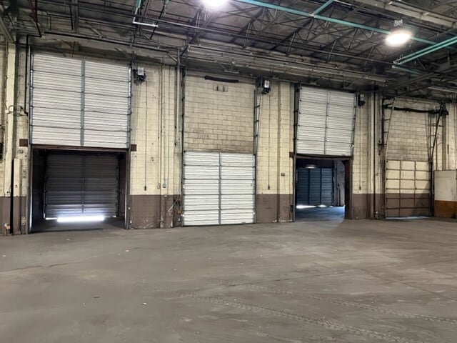 More Photos Of 10500 W Reno Ave, Oklahoma City Manufacturing For Lease