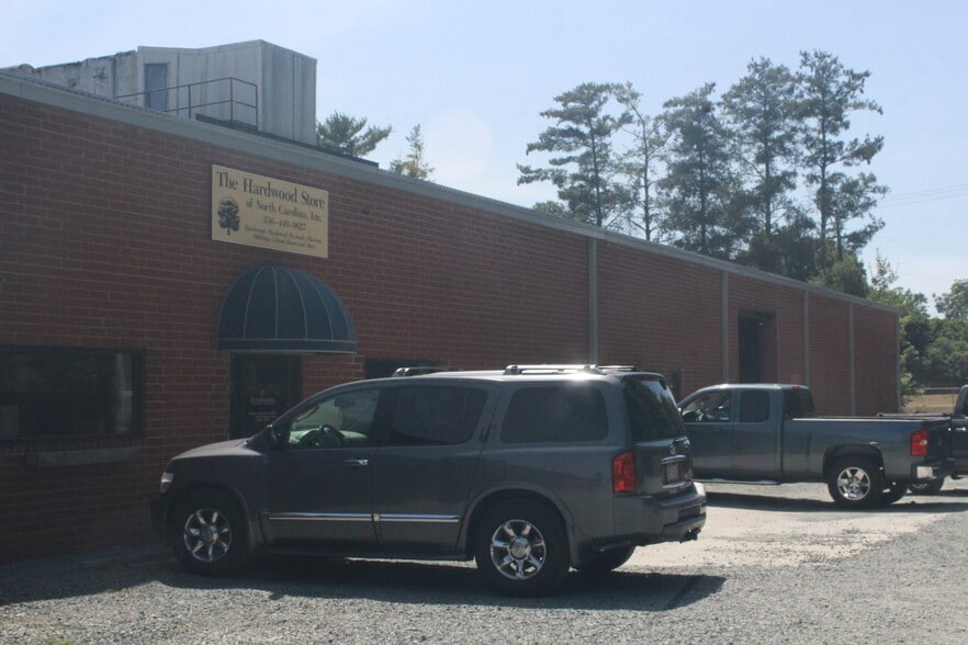 More Photos Of 106 E Railroad Ave, Gibsonville Manufacturing For Lease